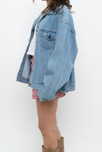 Load image into Gallery viewer, Vintage x HARD ROCK LA JOLLA Deadstock Denim Jacket (S-XL)