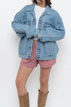 Load image into Gallery viewer, Vintage x HARD ROCK LA JOLLA Deadstock Denim Jacket (S-XL)