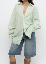 Load image into Gallery viewer, Vintage x BANANA REPUBLIC Pale Green Linen Oversized Blouse (S-XL)