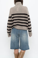 Load image into Gallery viewer, BANANA REPUBLIC x Brown Striped Cashmere Turtleneck (XS-M)