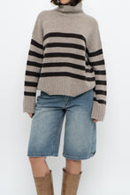 Load image into Gallery viewer, BANANA REPUBLIC x Brown Striped Cashmere Turtleneck (XS-M)