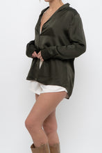 Load image into Gallery viewer, Vintage x JIGSAW Dark Green Silk Blouse (XS-M)