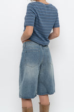 Load image into Gallery viewer, Vintage x NORTHERN REFLECTIONS Blue Striped Cotton Tee (M)
