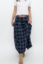 Load image into Gallery viewer, Vintage x Made in USA x Blue Plaid Wool Pleated Maxi Skirt (L)
