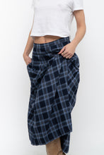 Load image into Gallery viewer, Vintage x Made in USA x Blue Plaid Wool Pleated Maxi Skirt (L)