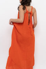 Load image into Gallery viewer, Vintage x Made in Italy x Orange Linen Maxi Dress (M, L)