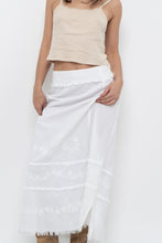 Load image into Gallery viewer, Vintage x White Cotton Embroidered Maxi Skirt (L)