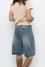Load image into Gallery viewer, Vintage x Beige Striped Baby Tee (XS-M)