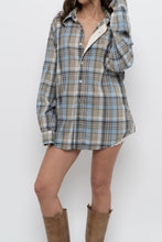 Load image into Gallery viewer, Vintage x TOMMY HILFIGER Baby Blue Plaid Cotton Buttonup (XS-L)