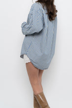 Load image into Gallery viewer, Vintage x TOMMY HILFIGER Blue Striped Cotton Buttonup (XS-L)