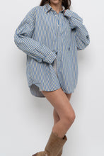 Load image into Gallery viewer, Vintage x TOMMY HILFIGER Blue Striped Cotton Buttonup (XS-L)