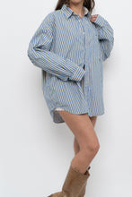 Load image into Gallery viewer, Vintage x TOMMY HILFIGER Blue Striped Cotton Buttonup (XS-L)