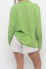 Load image into Gallery viewer, Vintage x Green Soft Silk Buttonup (XS-M)