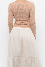 Load image into Gallery viewer, Vintage x Blush Pink Quarter-sleeve Lace Top (S, M)