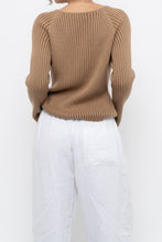 Load image into Gallery viewer, Vintage x Made in Hong Kong x Tan Ribbed Cotton-Blend Sweater (M, L)