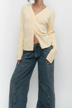 Load image into Gallery viewer, Vintage x Made in Hong Kong x GAP Yellow Ribbed Cotton Cardigan (L)