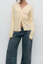 Load image into Gallery viewer, Vintage x Made in Hong Kong x GAP Yellow Ribbed Cotton Cardigan (L)