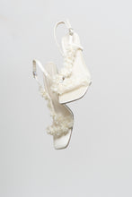Load image into Gallery viewer, LE CHATEAU x Deadstock Cream Floral Strappy Heels (8)