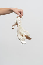 Load image into Gallery viewer, LE CHATEAU x Deadstock Cream Floral Strappy Heels (8)