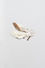 Load image into Gallery viewer, LE CHATEAU x Deadstock Cream Floral Strappy Heels (8)
