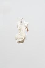 Load image into Gallery viewer, LE CHATEAU x Deadstock Cream Floral Strappy Heels (8)