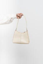 Load image into Gallery viewer, Vintage x LIZ CLAIBORNE Cream Faux Leather Croc Purse