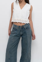 Load image into Gallery viewer, DEREK LAM CROSBY x Cream Cotton Crop (S)