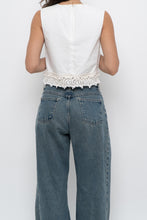 Load image into Gallery viewer, DEREK LAM CROSBY x Cream Cotton Crop (S)