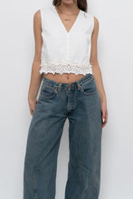 Load image into Gallery viewer, DEREK LAM CROSBY x Cream Cotton Crop (S)