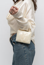 Load image into Gallery viewer, Vintage x Pearl Clutch