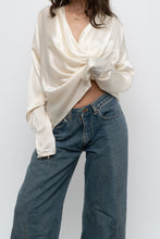 Load image into Gallery viewer, PEGGY JENNINGS x Cream Silk Flowy Blouse (M, L)