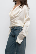 Load image into Gallery viewer, PEGGY JENNINGS x Cream Silk Flowy Blouse (M, L)
