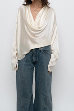 Load image into Gallery viewer, PEGGY JENNINGS x Cream Silk Flowy Blouse (M, L)