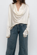 Load image into Gallery viewer, PEGGY JENNINGS x Cream Silk Flowy Blouse (M, L)