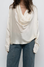 Load image into Gallery viewer, PEGGY JENNINGS x Cream Silk Flowy Blouse (M, L)