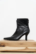 Load image into Gallery viewer, Vintage x SPRING Butter Leather Kitten Boots (6, 6.5)