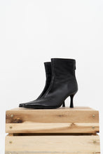 Load image into Gallery viewer, Vintage x SPRING Butter Leather Kitten Boots (6, 6.5)