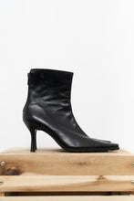 Load image into Gallery viewer, Vintage x SPRING Butter Leather Kitten Boots (6, 6.5)