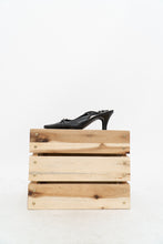 Load image into Gallery viewer, Vintage x JESSICA Black Snakeskin Leather Kitten Heels (9)