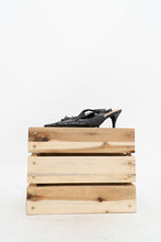 Load image into Gallery viewer, Vintage x JESSICA Black Snakeskin Leather Kitten Heels (9)