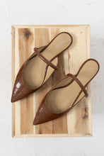 Load image into Gallery viewer, MICHAEL KORS x Tan Croc Leather Flats (7-8)