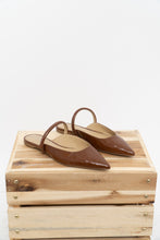 Load image into Gallery viewer, MICHAEL KORS x Tan Croc Leather Flats (7-8)