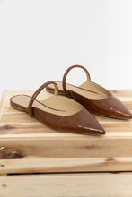 Load image into Gallery viewer, MICHAEL KORS x Tan Croc Leather Flats (7-8)