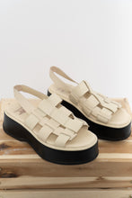 Load image into Gallery viewer, SOREL x Cream, Black Chunky Platform Sandals (6.5, 7)