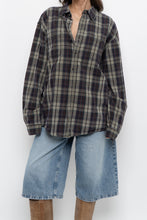 Load image into Gallery viewer, Vintage x WINDRIVER Dark Grey Cotton Plaid Buttonup (XS-L)
