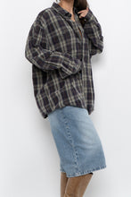 Load image into Gallery viewer, Vintage x WINDRIVER Dark Grey Cotton Plaid Buttonup (XS-L)