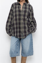Load image into Gallery viewer, Vintage x WINDRIVER Dark Grey Cotton Plaid Buttonup (XS-L)