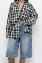 Load image into Gallery viewer, Vintage x Gap Navy Plaid Cotton Oversized Buttonup (XS-L)