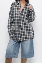 Load image into Gallery viewer, Vintage x Gap Navy Plaid Cotton Oversized Buttonup (XS-L)
