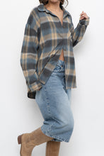 Load image into Gallery viewer, Vintage x TATTOO Blue Plaid Lightweight Flannel (XS-L)